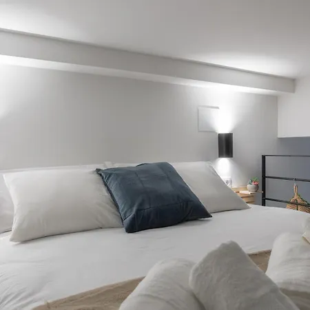 Rm1 - Loft Comodos Estudios Duplex Cerca A La Avenida Del Puerto Lägenhet Valencia